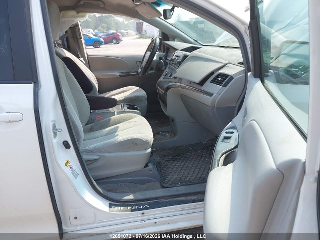 Продаж на аукціоні авто 2011 Toyota Sienna Le, vin: 5TDKK3DC4BS059271, номер лоту: 12651072