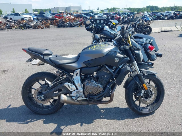 Yamaha FZ07 2015 JYARM06N5FA000766 Image 12