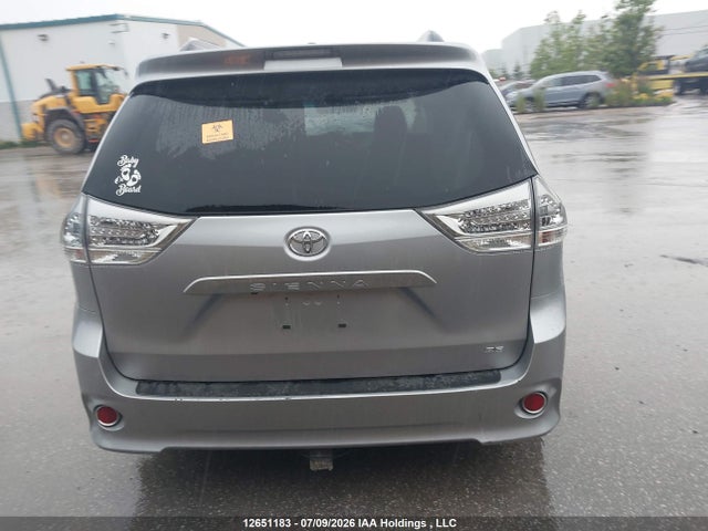 12651183 :رقم المزاد ، 5TDXZ3DC2HS795622 vin ، 2017 Toyota Sienna Se مزاد بيع
