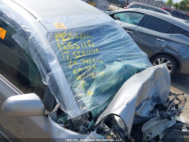 12651183 :رقم المزاد ، 5TDXZ3DC2HS795622 vin ، 2017 Toyota Sienna Se مزاد بيع