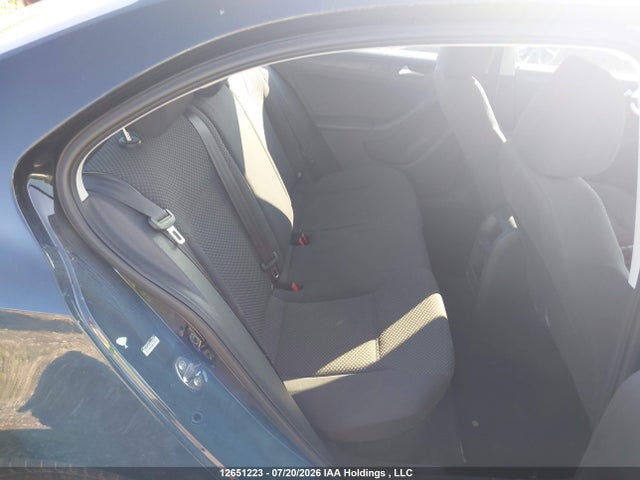 Продаж на аукціоні авто 2013 Volkswagen Jetta 2.0l Trendline/2.0l Trendline+, vin: 3VW2K7AJ4DM450799, номер лоту: 12651223