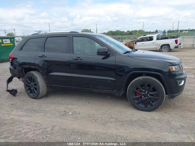 1C4RJFAG2JC292513 Jeep Grand Cherokee Laredo