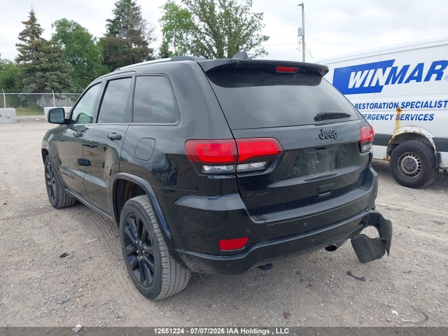 1C4RJFAG2JC292513 Jeep Grand Cherokee Laredo