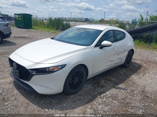 Mazda 3 2022 JM1BPALL1N1522749 Image 2