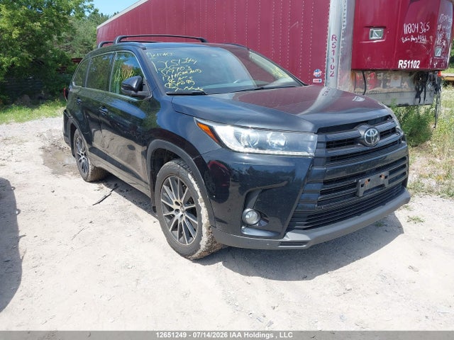 Toyota Highlander 2017 5TDJZRFH2HS519703 zdjęcie główne