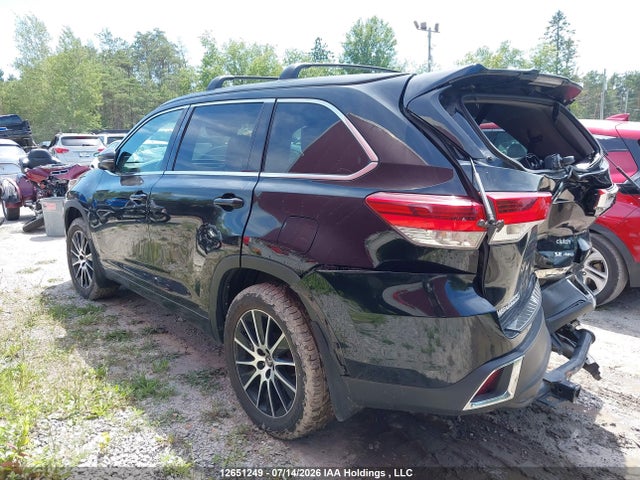 12651249 :رقم المزاد ، 5TDJZRFH2HS519703 vin ، 2017 Toyota Highlander مزاد بيع