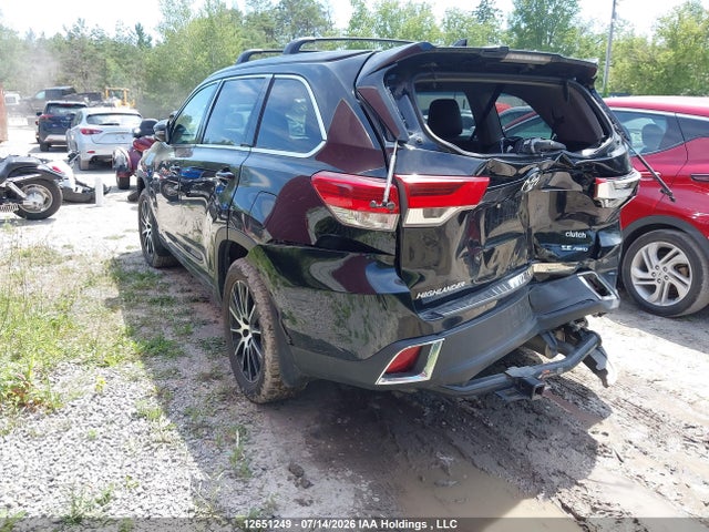 12651249 :رقم المزاد ، 5TDJZRFH2HS519703 vin ، 2017 Toyota Highlander مزاد بيع