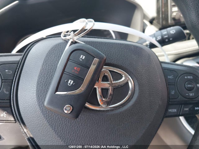 2021 Toyota Rav4 მანქანა იყიდება აუქციონზე, vin: 2T3B1RFV7MC233325, აუქციონის ნომერი: 12651258