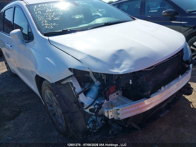 Chrysler Pacifica 2019 2C4RC1H73KR715613 Image 18
