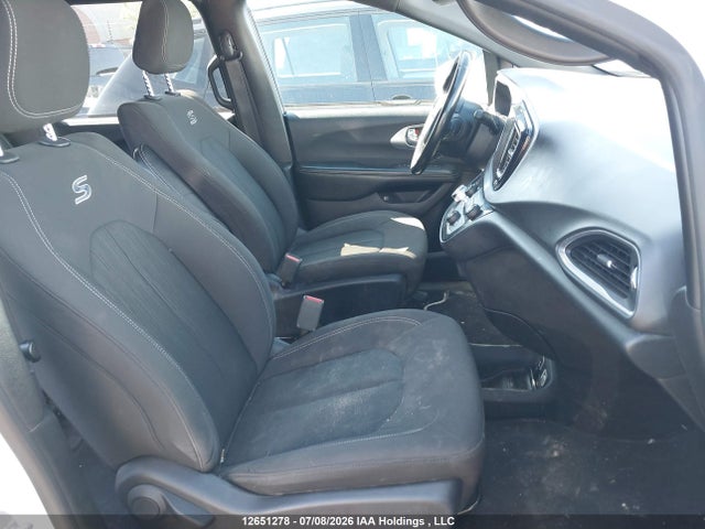 Chrysler Pacifica 2019 2C4RC1H73KR715613 Image 5