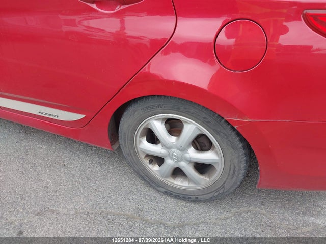 2015 Hyundai Accent Se მანქანა იყიდება აუქციონზე, vin: KMHCT4AEXFU810352, აუქციონის ნომერი: 12651284