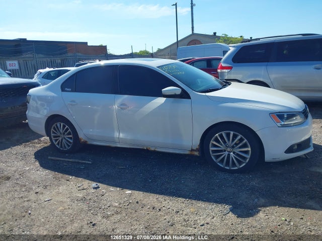 12651329 :رقم المزاد ، 3VWDX7AJ7BM020871 vin ، 2011 Volkswagen Jetta مزاد بيع