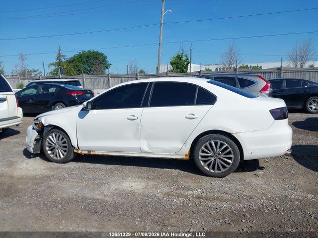 12651329 :رقم المزاد ، 3VWDX7AJ7BM020871 vin ، 2011 Volkswagen Jetta مزاد بيع