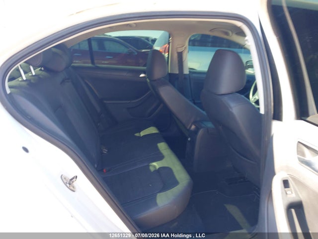 12651329 :رقم المزاد ، 3VWDX7AJ7BM020871 vin ، 2011 Volkswagen Jetta مزاد بيع