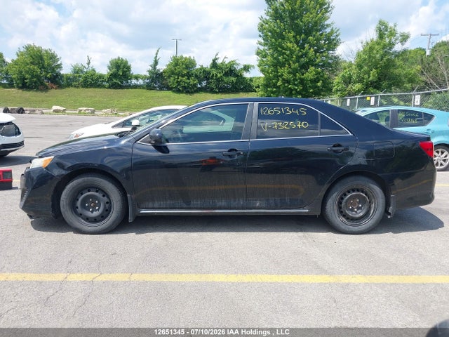 12651345 :رقم المزاد ، 4T1BF1FK4EU732570 vin ، 2014 Toyota Camry مزاد بيع