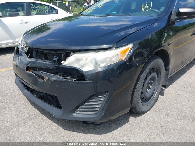 12651345 :رقم المزاد ، 4T1BF1FK4EU732570 vin ، 2014 Toyota Camry مزاد بيع