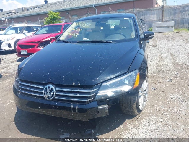 12651351 :رقم المزاد ، 1VWBS7A39FC042255 vin ، 2015 Volkswagen Passat 1.8 Tsi Comfortline مزاد بيع