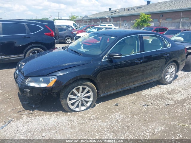 12651351 :رقم المزاد ، 1VWBS7A39FC042255 vin ، 2015 Volkswagen Passat 1.8 Tsi Comfortline مزاد بيع