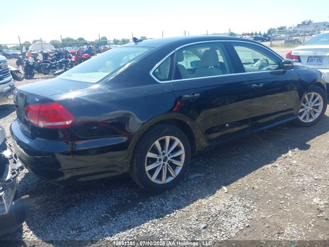 12651351 :رقم المزاد ، 1VWBS7A39FC042255 vin ، 2015 Volkswagen Passat 1.8 Tsi Comfortline مزاد بيع