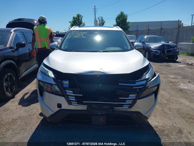 JN8BT3BBXRW182384 Nissan Rogue Sv Moonroof