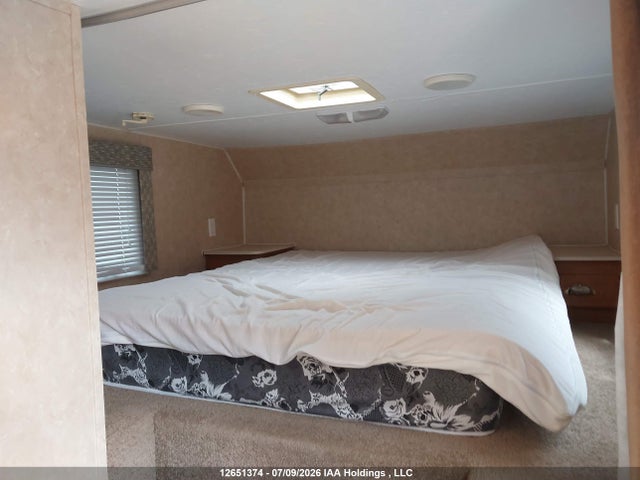 2006 Gulf Stream Vintage Cruiser მანქანა იყიდება აუქციონზე, vin: 1NL1GFJ2161076695, აუქციონის ნომერი: 12651374
