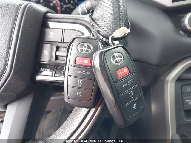 Aukcja sprzedaży 2023 Toyota Tundra Crewmax Limited, vin: 5TFJC5EC0PX002649, numer aukcji: 12651411