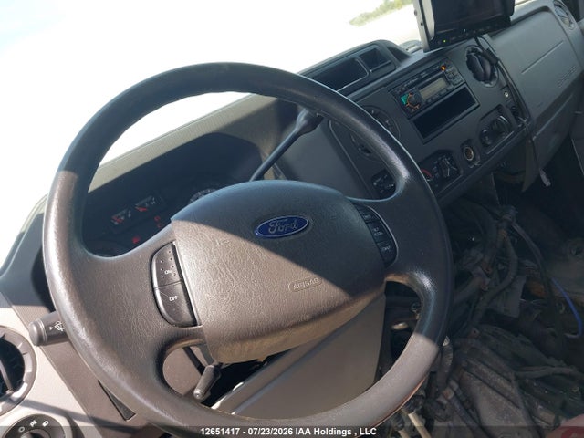 12651417 :رقم المزاد ، 1FDWE3FL3DDB32954 vin ، 2013 Ford E-350 Cutaway مزاد بيع