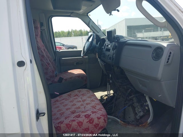 12651417 :رقم المزاد ، 1FDWE3FL3DDB32954 vin ، 2013 Ford E-350 Cutaway مزاد بيع