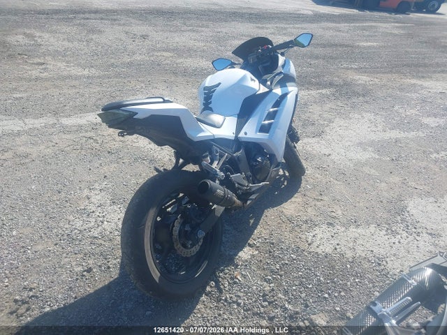 Kawasaki Ex300 B 2014 JKAEX8B15EA006104 Image 4