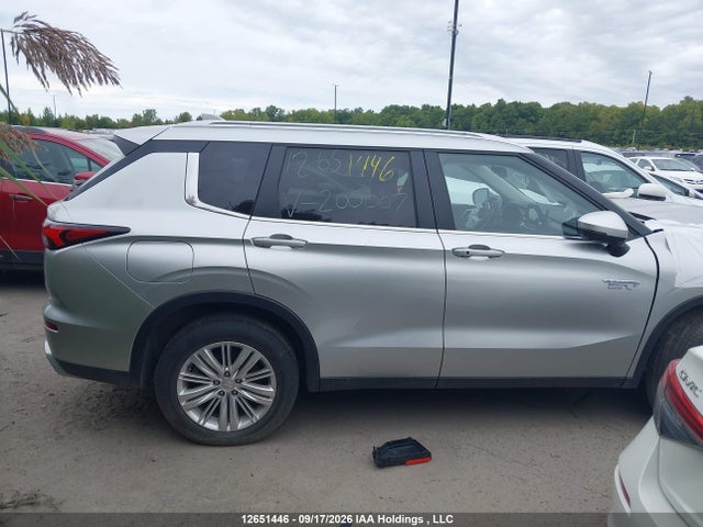 Продажа на аукционе авто 2024 Mitsubishi Outlander Phev Le/sel, vin: JA4T5VA96RZ620007, номер лота: 12651446