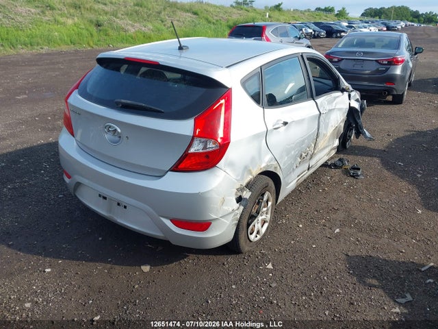 2014 Hyundai Accent Gl მანქანა იყიდება აუქციონზე, vin: KMHCT5AE7EU174249, აუქციონის ნომერი: 12651474
