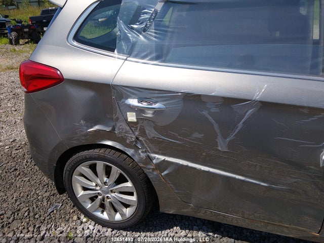 12651493 :رقم المزاد ، KNAHU8A30F7080346 vin ، 2015 Kia Rondo Ex/ex Luxury/ex Value مزاد بيع