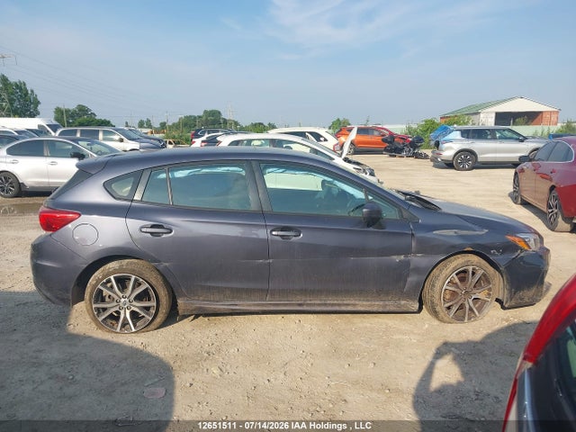 Subaru Impreza Premium Plus 2017 4S3GTAH61H3728389 Image 12