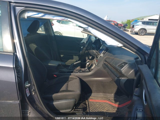 Subaru Impreza Premium Plus 2017 4S3GTAH61H3728389 Image 5