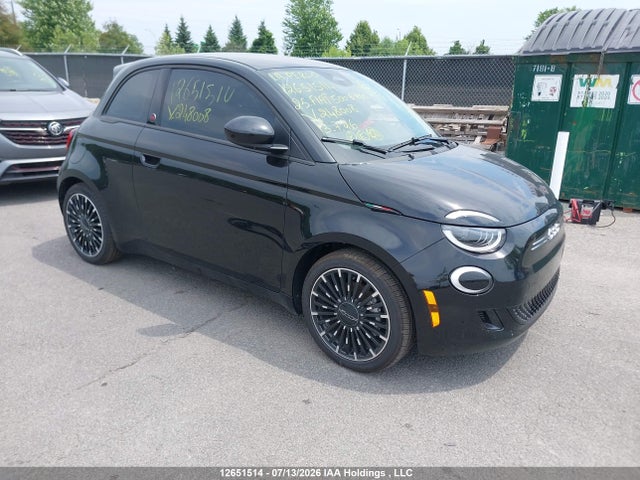 Продажа на аукционе авто 2025 Fiat 500 E Red, vin: ZFAFFAA44SX248008, номер лота: 12651514
