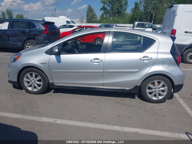 Toyota Prius C Technology 2017 JTDKDTB37H1594484 Image 14