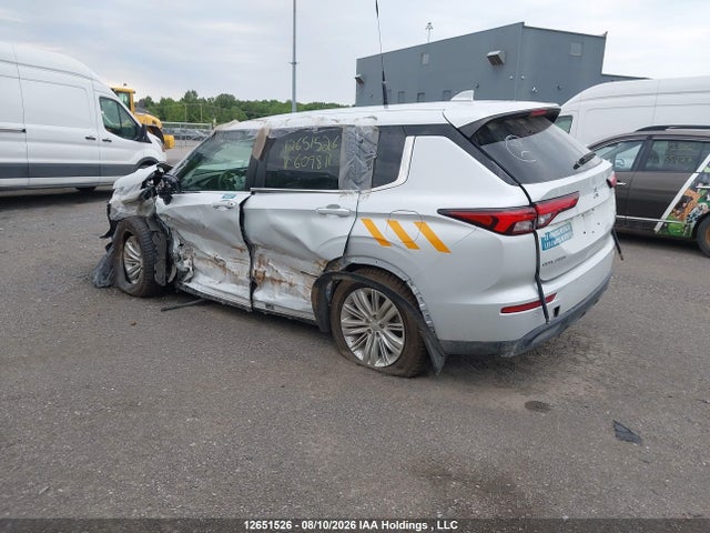 2024 Mitsubishi Outlander Es მანქანა იყიდება აუქციონზე, vin: JA4T5UA94RZ609811, აუქციონის ნომერი: 12651526