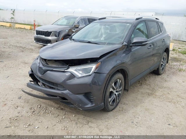Toyota RAV4 LE 2016 2T3BFREV2GW415827 Image 2