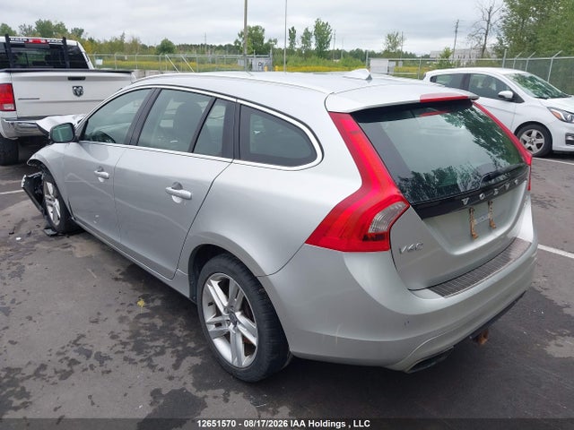 Volvo V60 2015 YV1612SB5F1191087 Image 3
