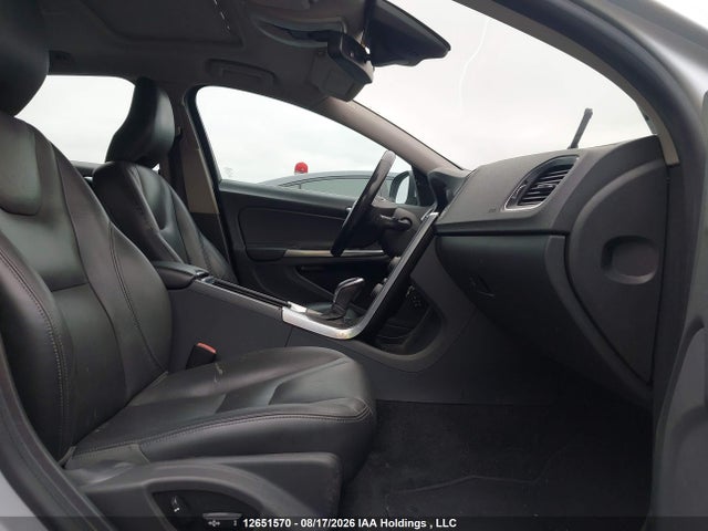Volvo V60 2015 YV1612SB5F1191087 Image 5