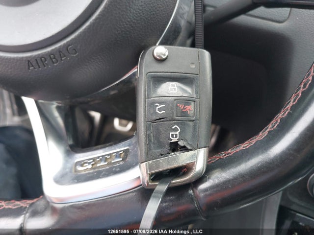 Продажа на аукционе авто 2015 Volkswagen Gti, vin: 3VWY47AU9FM068527, номер лота: 12651595