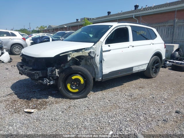 Volkswagen Tiguan 2022 3VV0B7AX1NM114237 Image 2