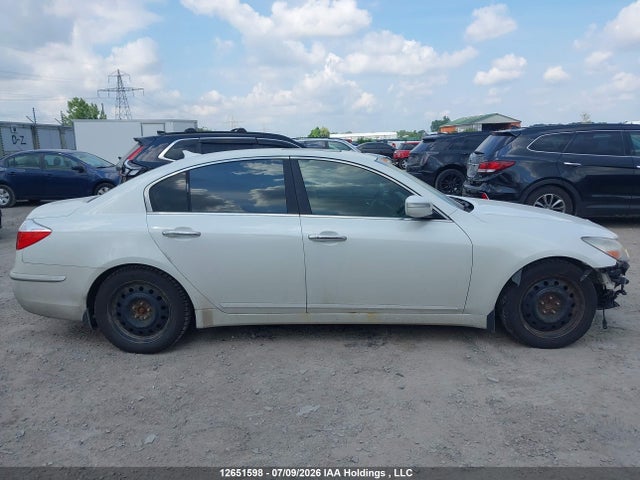 2010 Hyundai Genesis 3.8l მანქანა იყიდება აუქციონზე, vin: KMHGC4DE7AU092104, აუქციონის ნომერი: 12651598