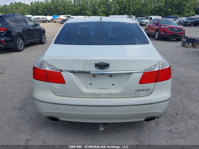 2010 Hyundai Genesis 3.8l მანქანა იყიდება აუქციონზე, vin: KMHGC4DE7AU092104, აუქციონის ნომერი: 12651598