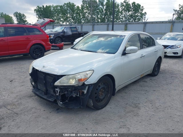 2010 Hyundai Genesis 3.8l მანქანა იყიდება აუქციონზე, vin: KMHGC4DE7AU092104, აუქციონის ნომერი: 12651598
