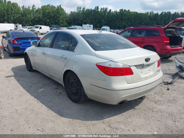 2010 Hyundai Genesis 3.8l მანქანა იყიდება აუქციონზე, vin: KMHGC4DE7AU092104, აუქციონის ნომერი: 12651598