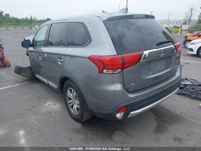 Продажа на аукционе авто 2017 Mitsubishi Outlander, vin: JA4AZ2A32HZ606948, номер лота: 12651599