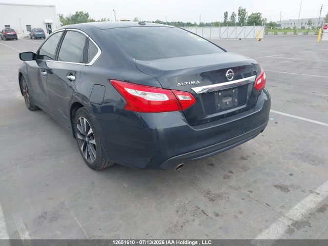 Nissan Altima 2017 1N4AL3AP1HN313751 Image 3