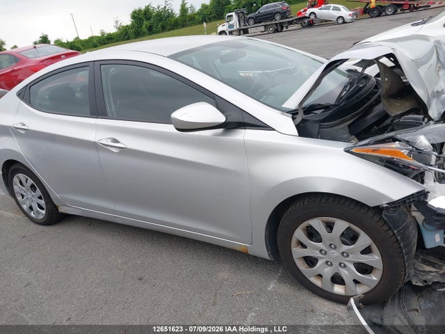 Hyundai ELANTRA GL 2015 5NPDH4AE0FH558017 Image 13