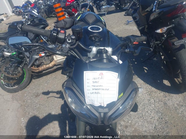 12651658 :رقم المزاد ، SMTA614K7STCF1832 vin ، 2025 Triumph Motorcycle Street Triple 765 Rs مزاد بيع